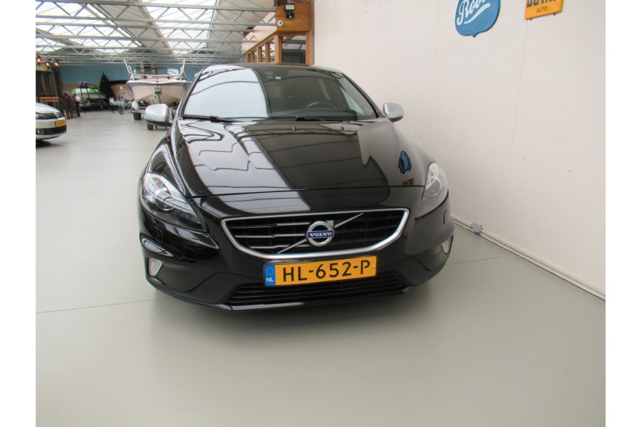 Volvo V40 2.0 D2 R-Design Business
