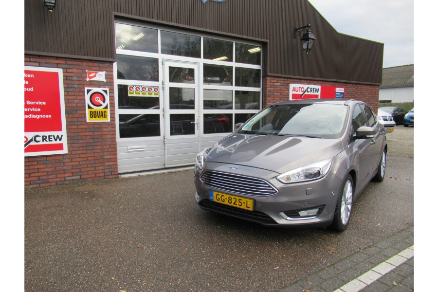 Ford Focus 5 DRS . 1.0 Titanium Edition